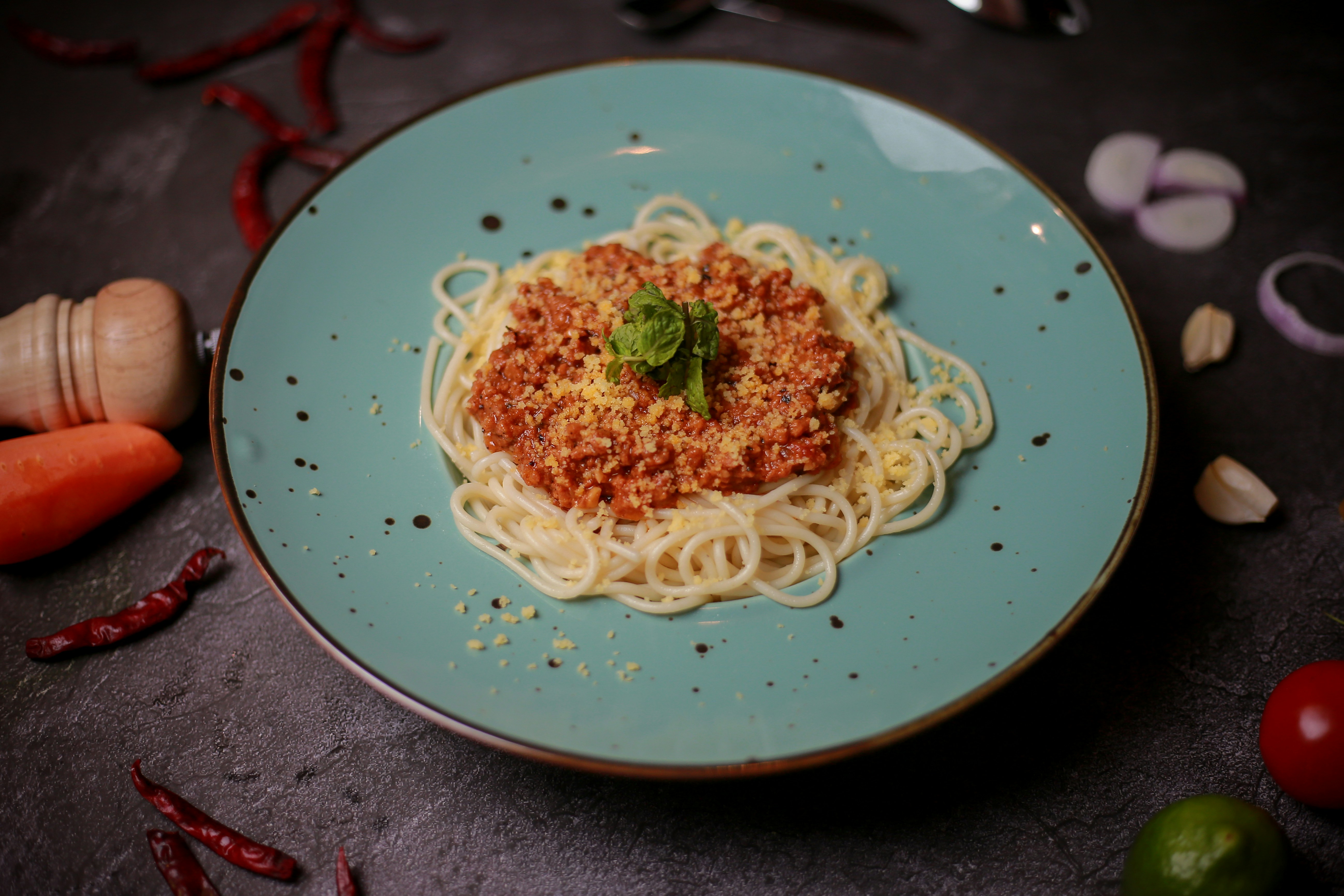 Bolognese mit Existenzkrise