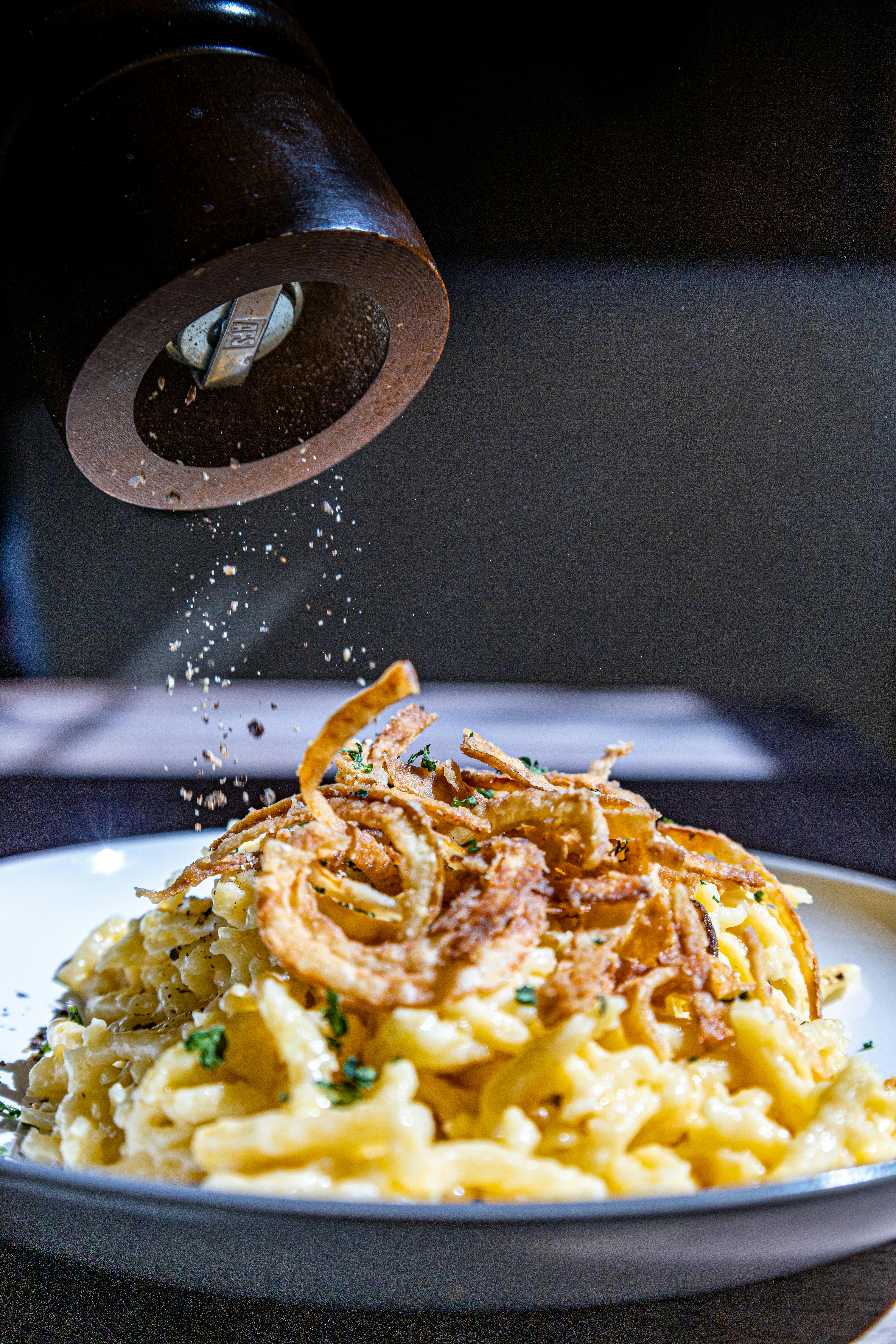 Käsespätzle mit Fleisch-Flüstern