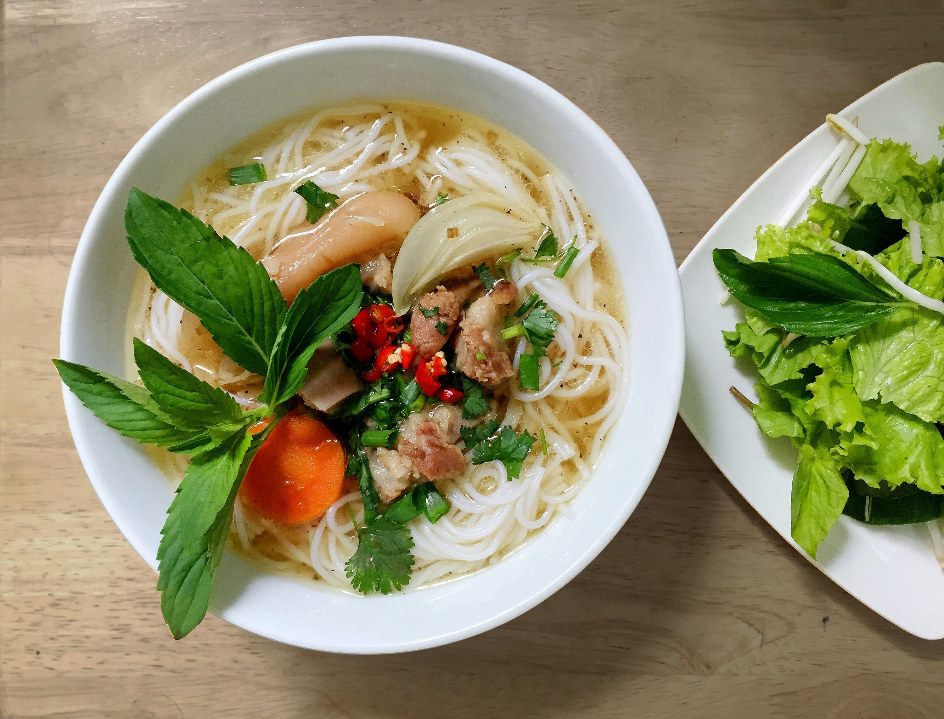 Pho Rezept mit wenig Fleisch - Vietnamesische Suppe